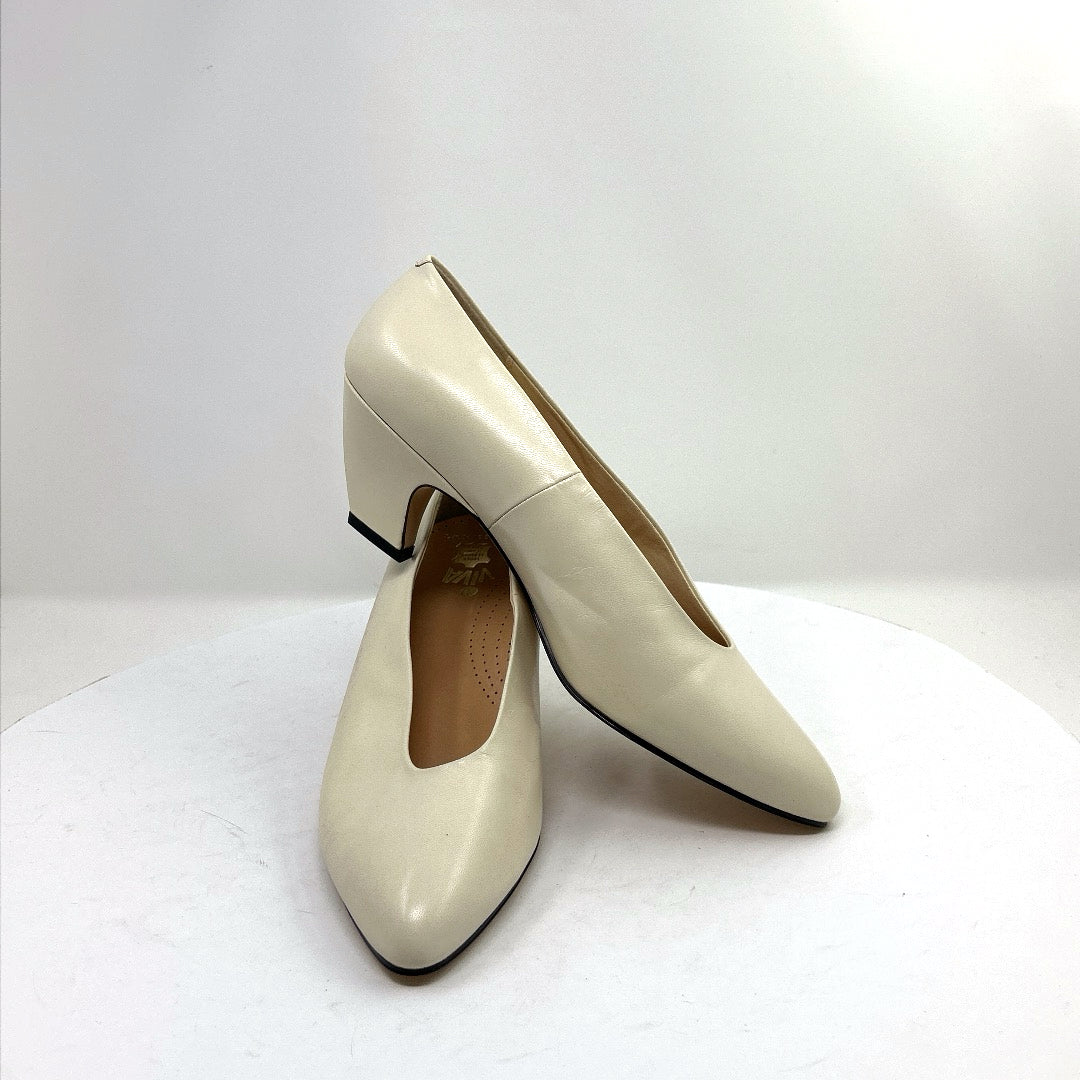 Gina - Pasadena Sole