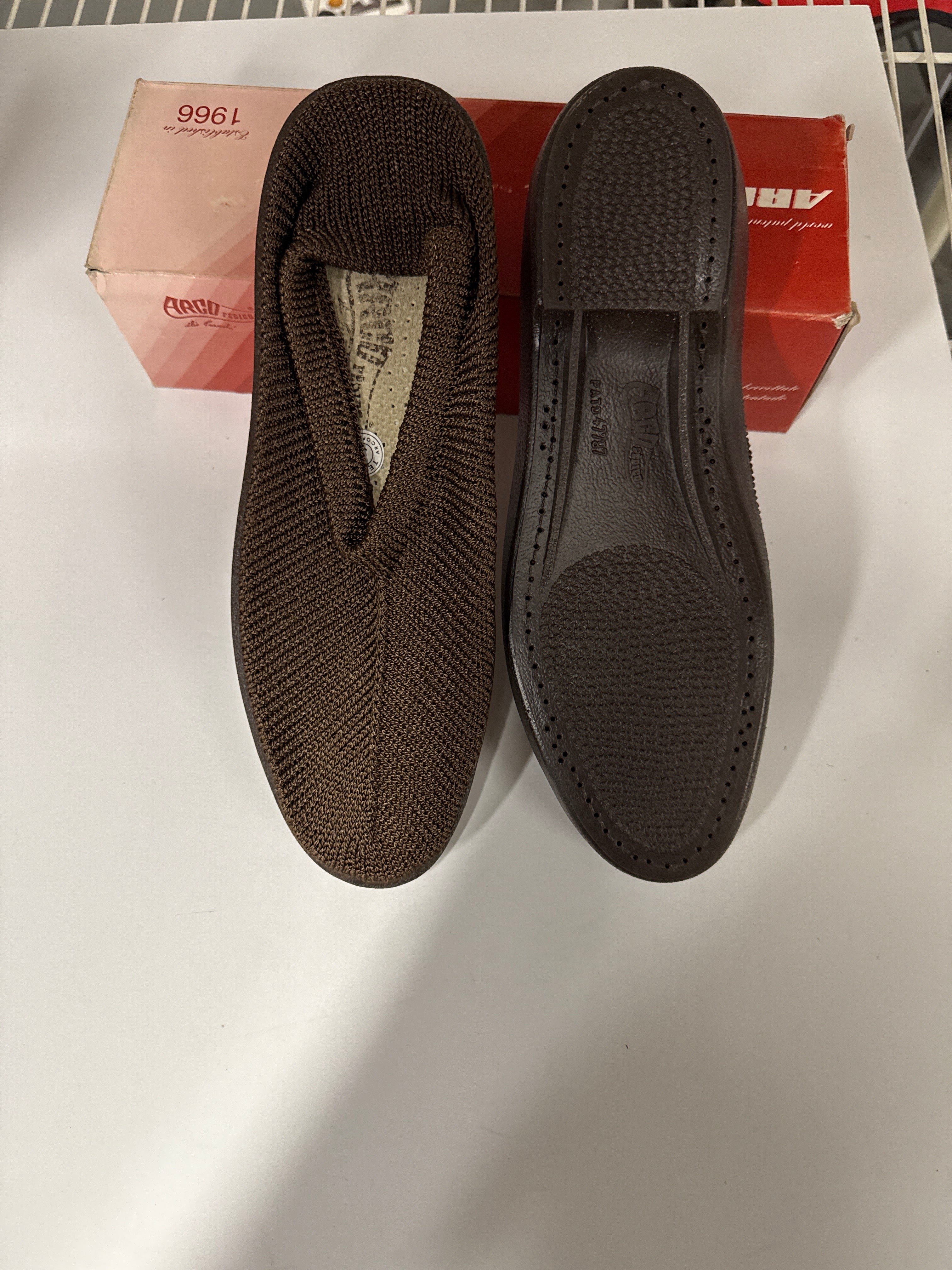 Vintage Arcopedico knit Flats