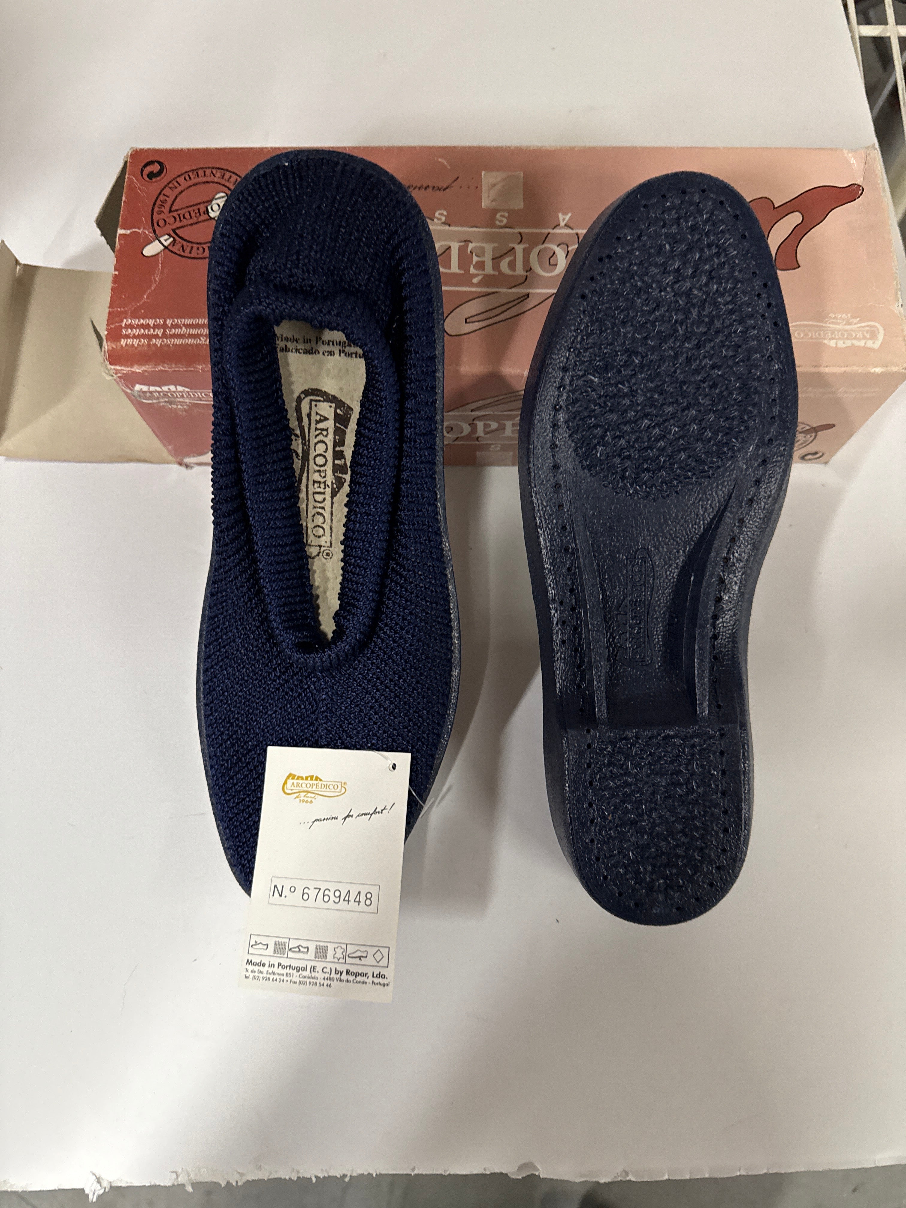 Vintage Arcopedico knit Flats