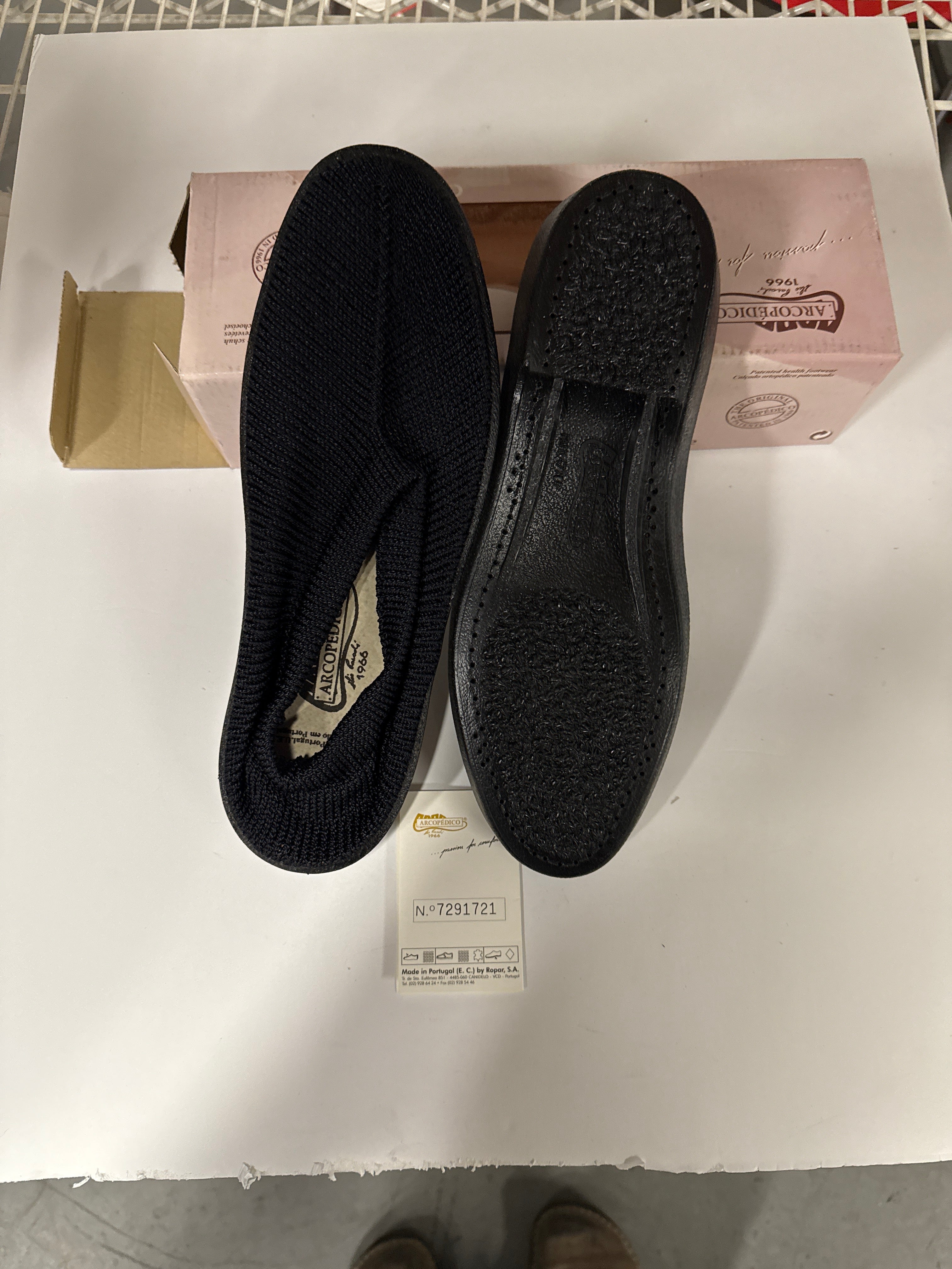 Vintage Arcopedico knit Flats